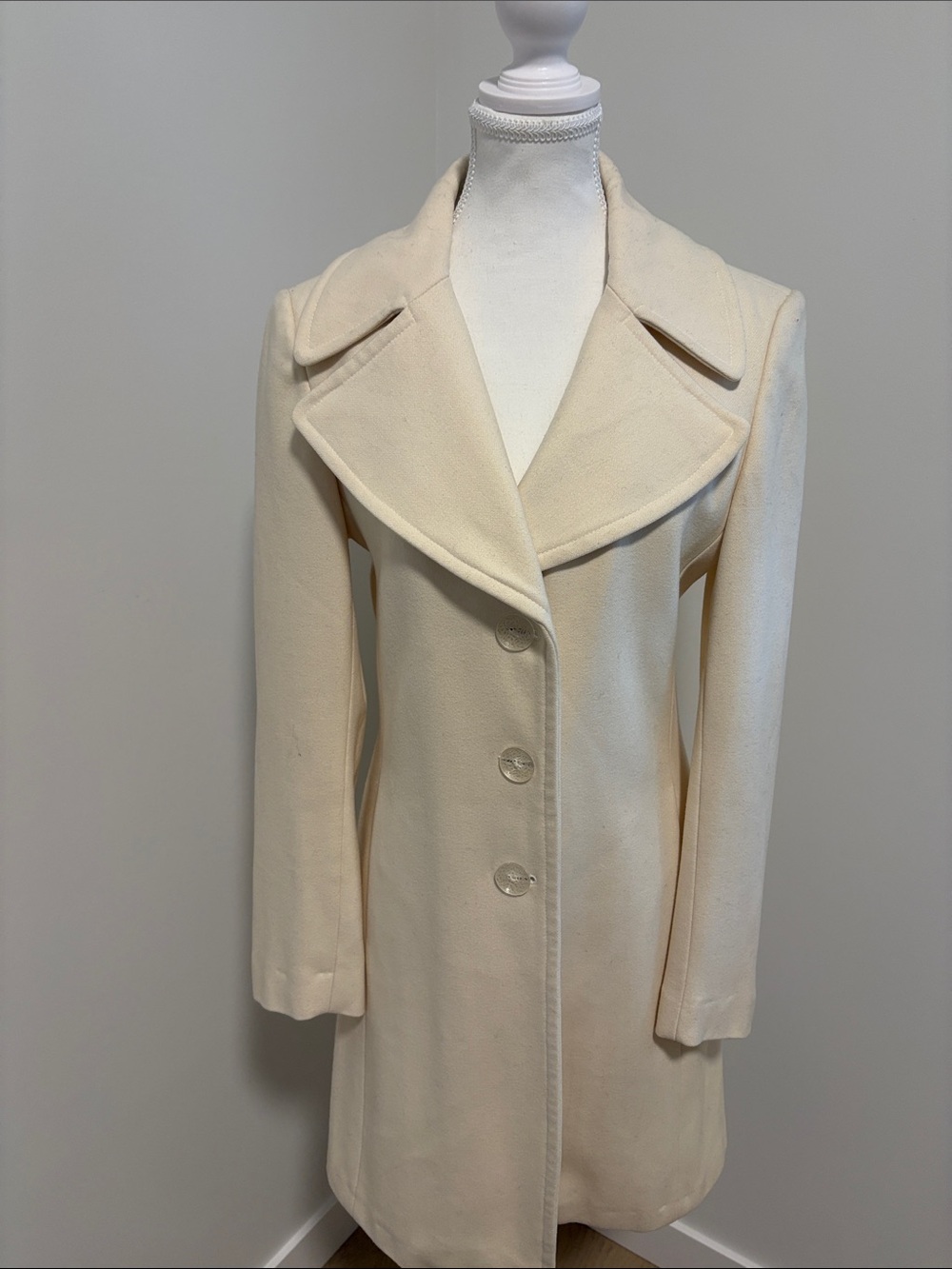 Tahari Cream Single-Breasted Wool-Blend Coat